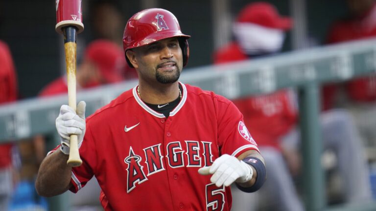 Pujols: “Si estoy cerca de los 700 jonrones, por qué no ir otro año. Es un número muy grande”