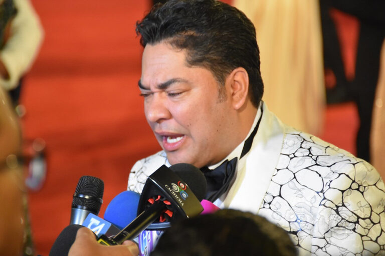 El Pachá afirma gerente de Univisión en Nueva York odia a los dominicanos