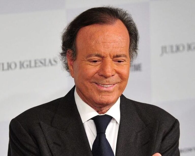 Julio Iglesias envía un “abrazo del alma” a los afectados por la tragedia en Santo Domingo